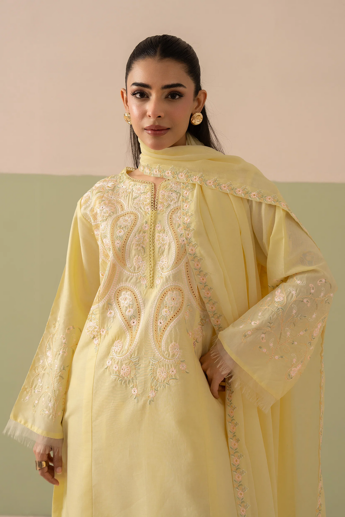 Avenza 3 Piece