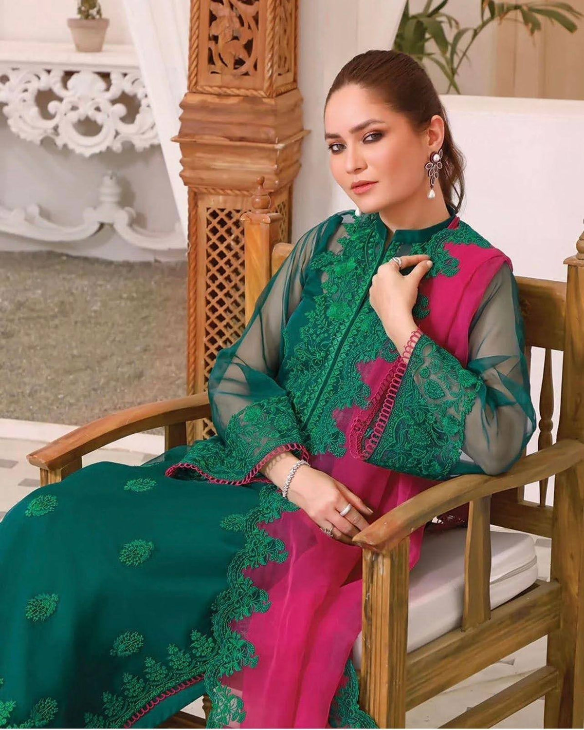 Jade Olive Luxury Pret - close-up embroidery detail - Pakistani Women's Suit | Alif Clothings