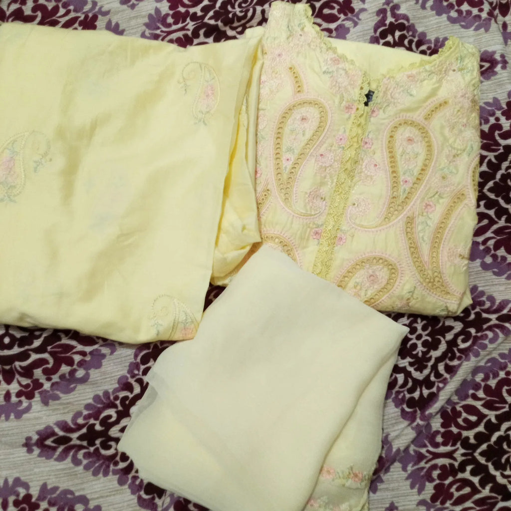 Avenza 3 Piece