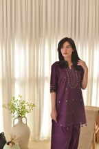 Jamoon 3PC - close-up embroidery detail - Pakistani Women's Suit | Alif Clothings