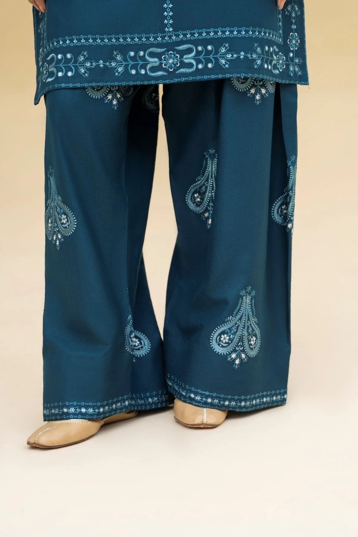 Ruposh 2PC