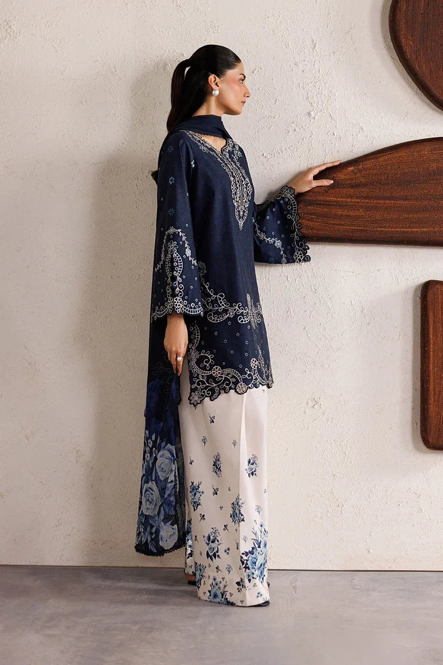Zoya 3PC - back view - Pakistani Women's Suit | Alif Clothings