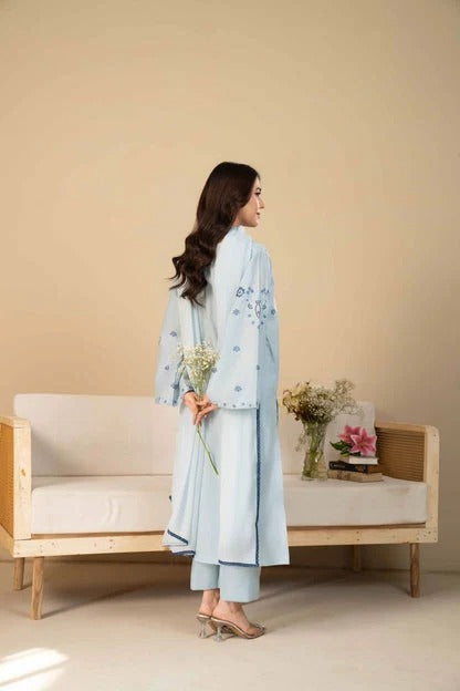 Ice Blue 3PC - close-up embroidery detail - Pakistani Women's Suit | Alif Clothings