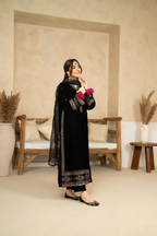 Noor-E-Jahan - front view - Pakistani Women's Suit | Alif Clothings