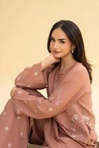 Zoha - back view - Pakistani Women's Suit | Alif Clothings