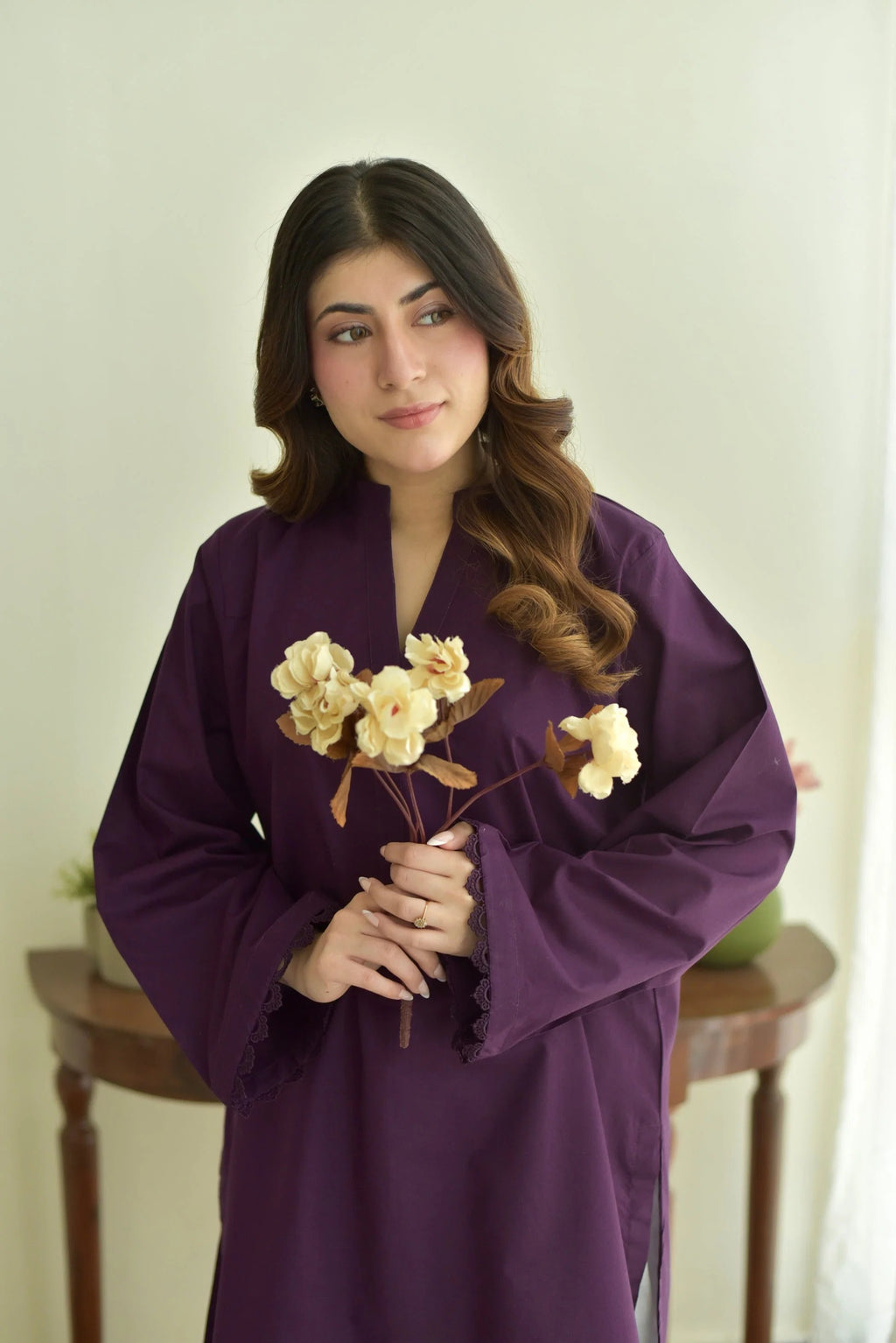 Beena Set - close-up embroidery detail - Pakistani Women's Suit | Alif Clothings