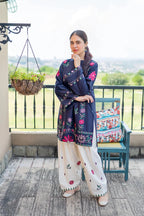 Urwa - front view - Pakistani Women's Suit | Alif Clothings