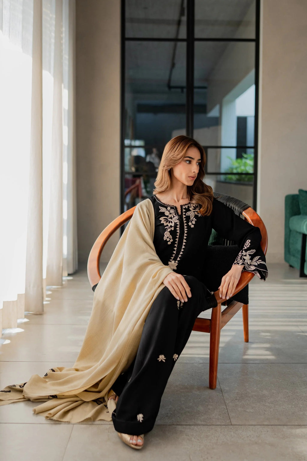 Nova 3PC - close-up embroidery detail - Pakistani Women's Suit | Alif Clothings