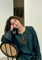 Zaroon 2PC - close-up embroidery detail - Pakistani Women's Suit | Alif Clothings