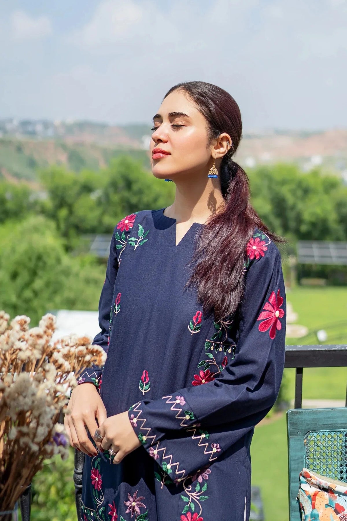 Urwa - close-up embroidery detail - Pakistani Women's Suit | Alif Clothings