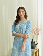 Sky Farshi Set 3PC - close-up embroidery detail - Pakistani Women's Suit | Alif Clothings