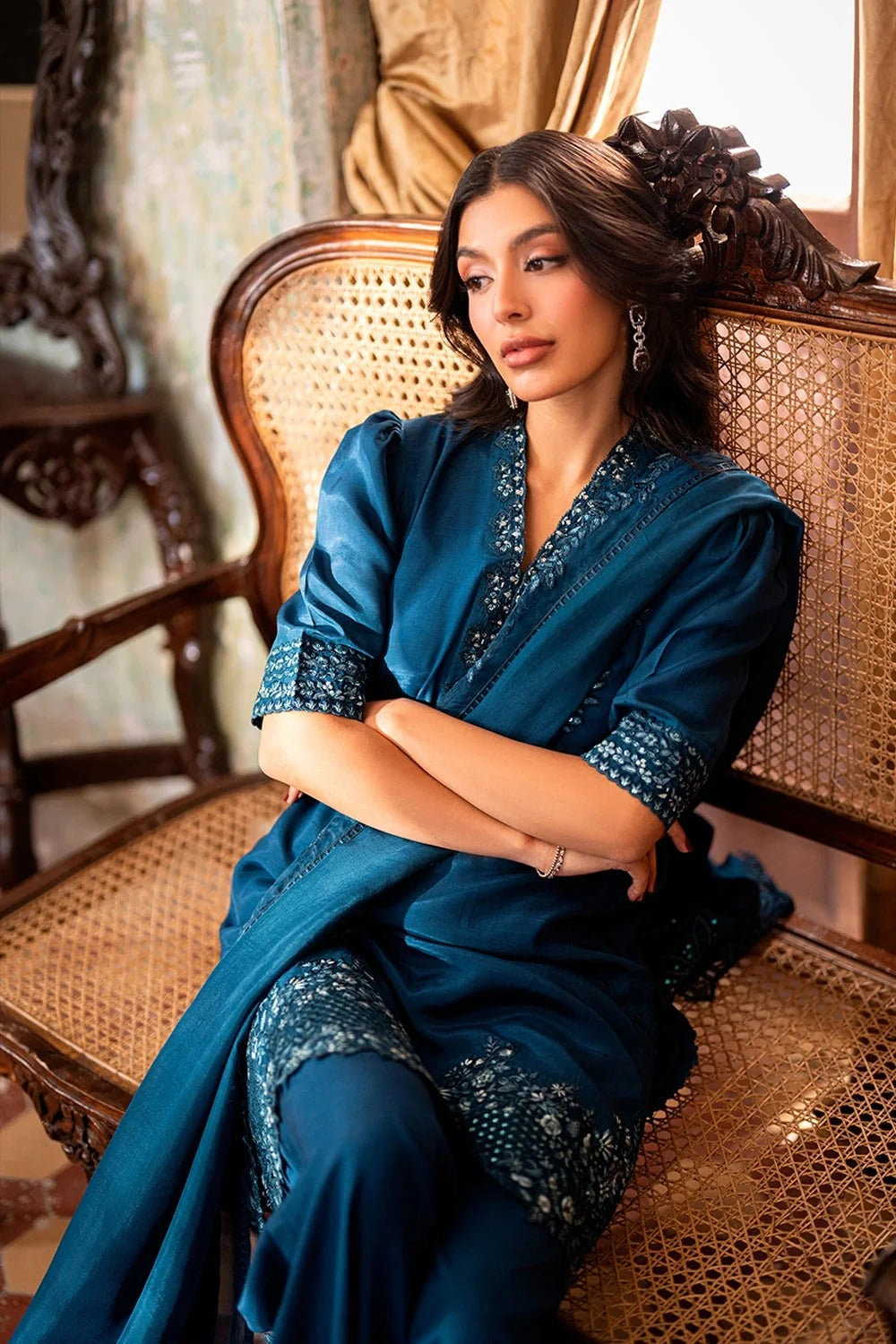 Royal Hani 3PC - close-up embroidery detail - Pakistani Women's Suit | Alif Clothings