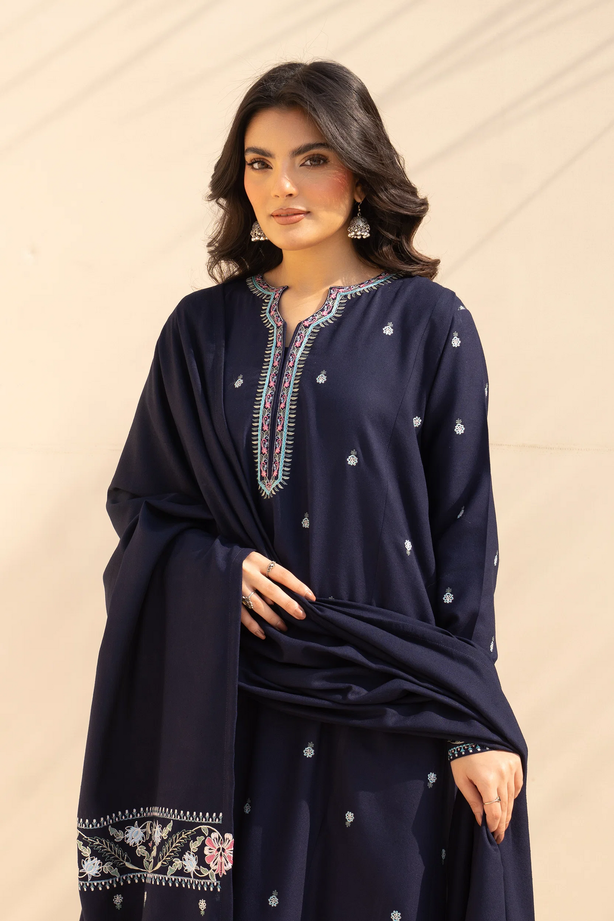 Honey 3PC - close-up embroidery detail - Pakistani Women's Suit | Alif Clothings