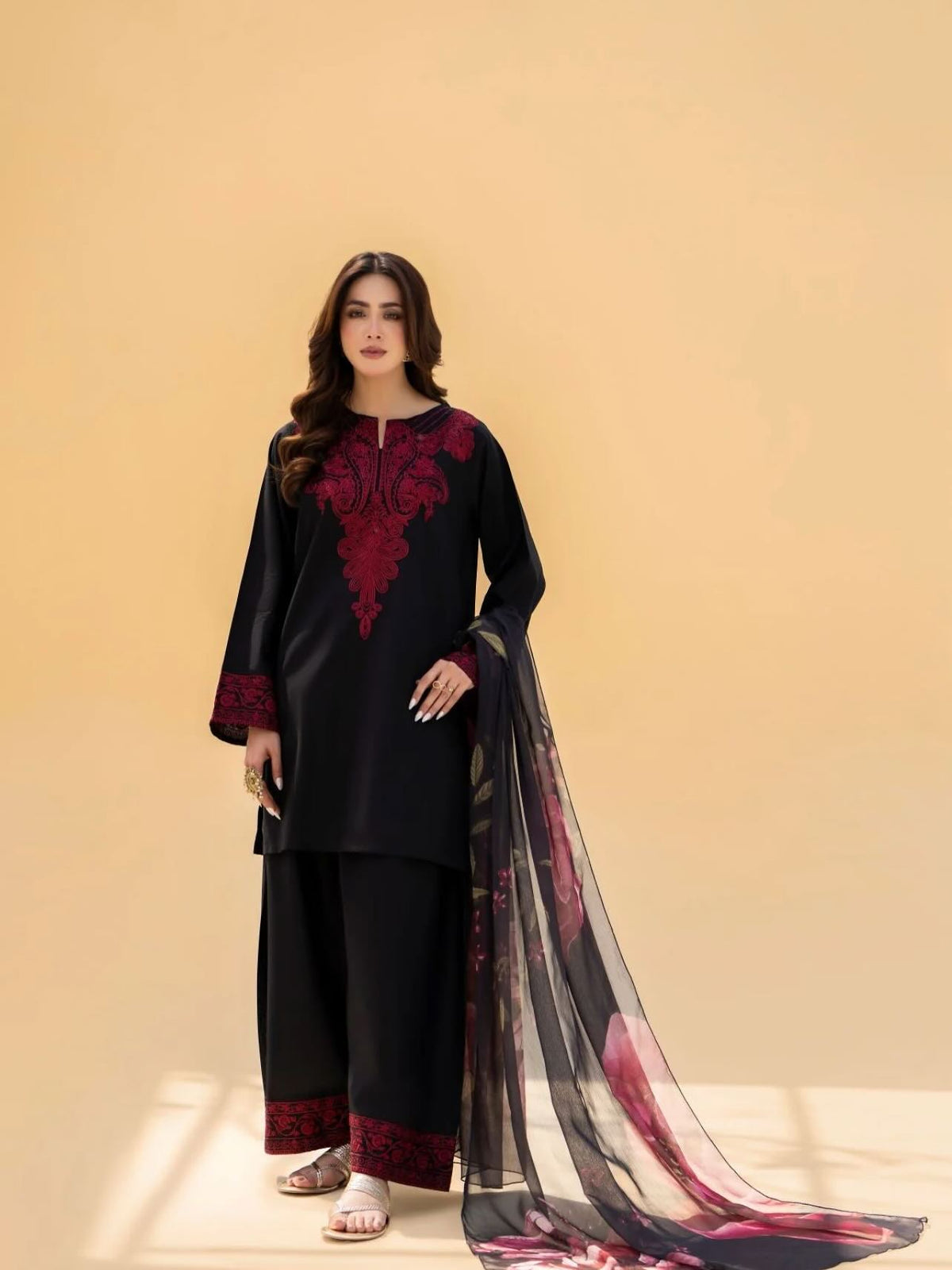 Mahroosh 2PC